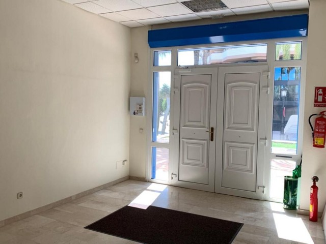 Comercial con 0 Dormitorios  en Marbella