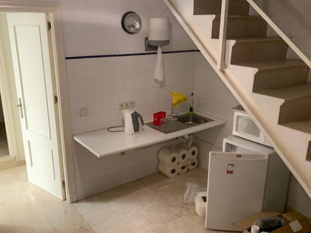 Comercial con 0 Dormitorios  en Marbella