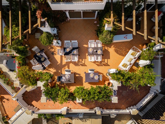 Appartement avec 6 Chambres  à Nueva Andalucía