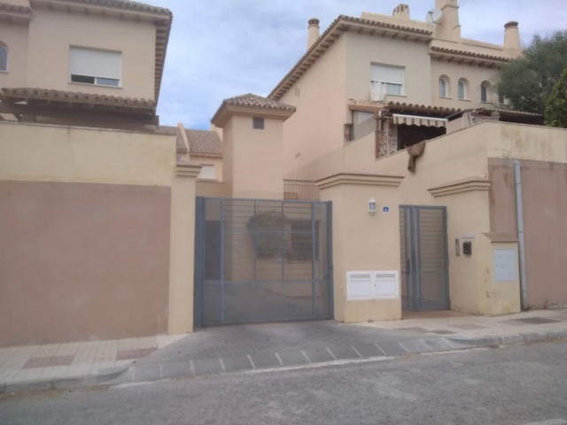 3 Schlafzimmer Reihenhaus in Calahonda