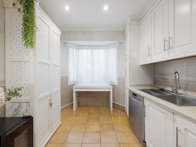 4 Slaapkamer Rijtjeshuis in San Pedro de Alcántara