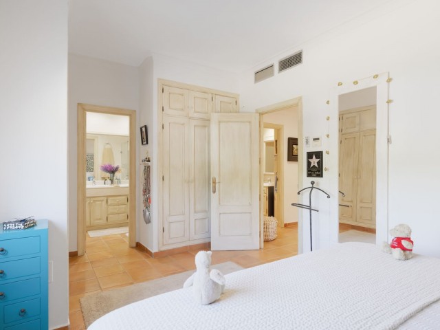 4 Slaapkamer Rijtjeshuis in San Pedro de Alcántara