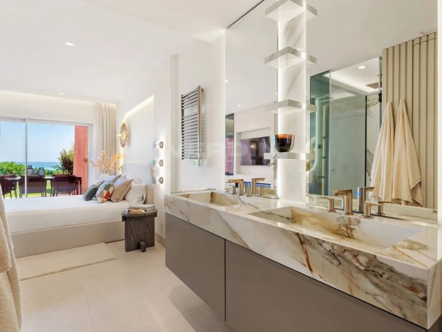 Appartement avec 3 Chambres  à Estepona