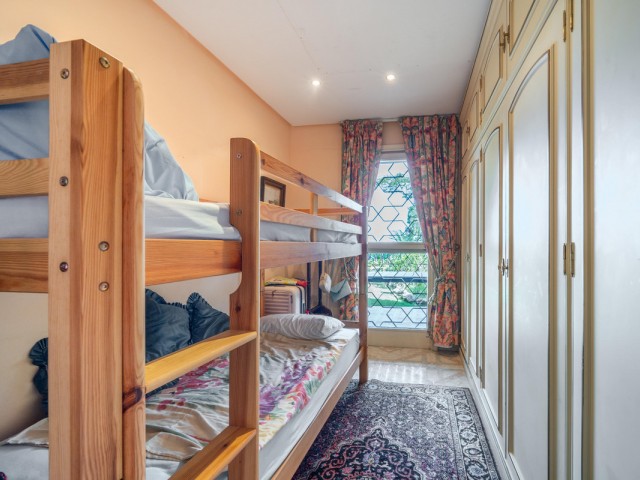 Villa avec 9 Chambres  à Estepona