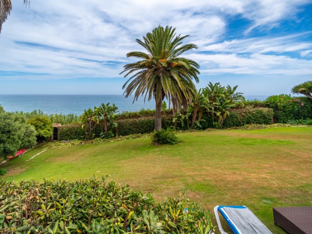Villa avec 9 Chambres  à Estepona