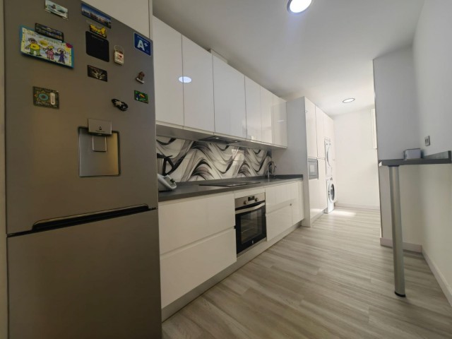 Appartement avec 3 Chambres  à Estepona