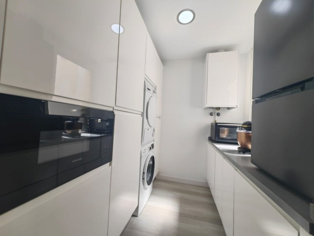 Appartement avec 3 Chambres  à Estepona