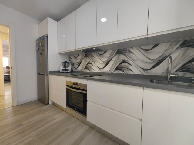 Appartement avec 3 Chambres  à Estepona