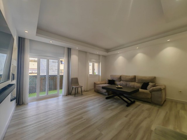 Appartement avec 3 Chambres  à Estepona