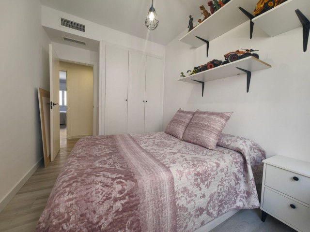 Appartement avec 3 Chambres  à Estepona