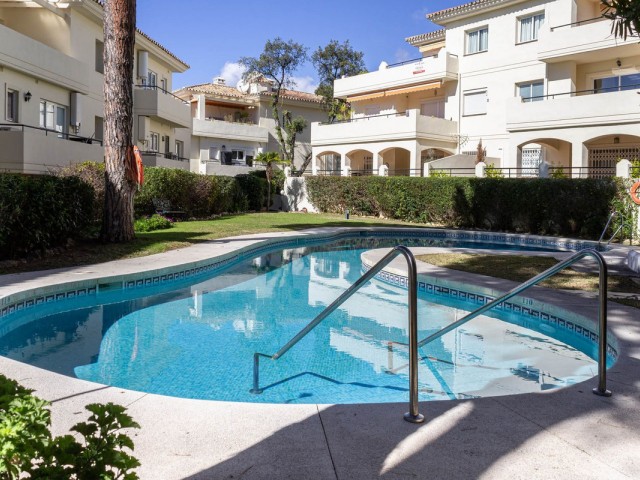Penthouse in Artola