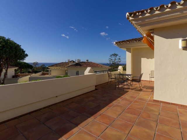 Penthouse in Artola