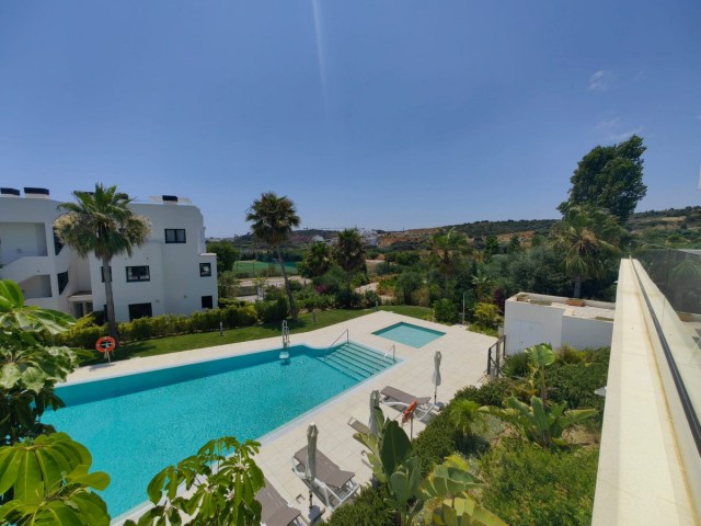 2 Bedrooms Apartment in Estepona