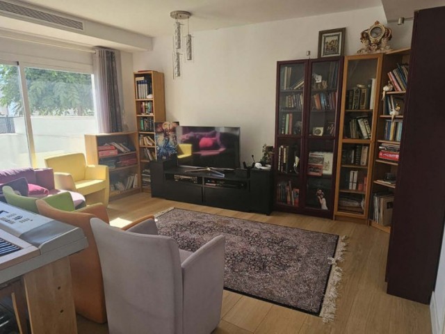 Villa con 4 Dormitorios  en Benalmadena