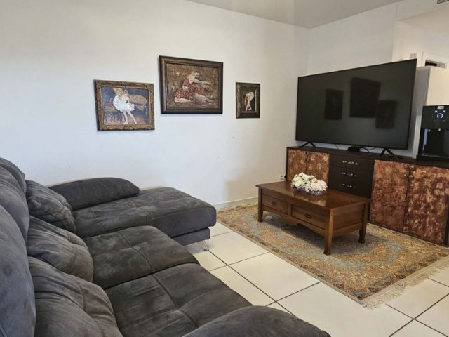 Villa con 4 Dormitorios  en Benalmadena