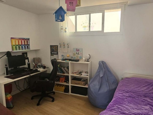 Villa con 4 Dormitorios  en Benalmadena
