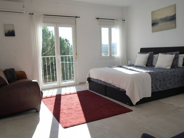 5 Soveroms Villa i Mijas Golf