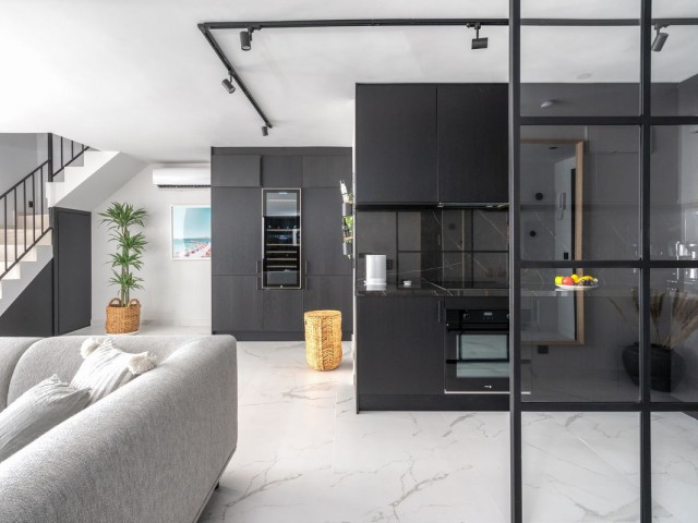 Penthouse avec 4 Chambres  à Fuengirola
