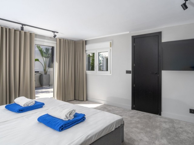 Penthouse avec 4 Chambres  à Fuengirola