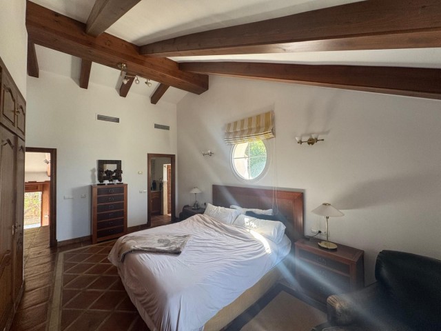 Villa avec 3 Chambres  à Istán