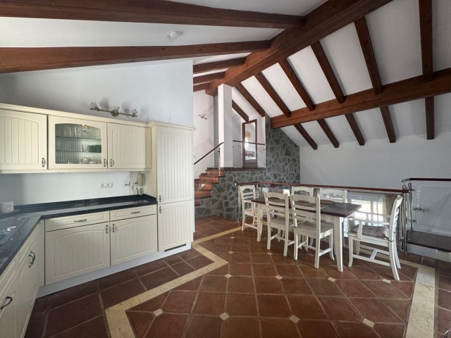 Villa avec 3 Chambres  à Istán