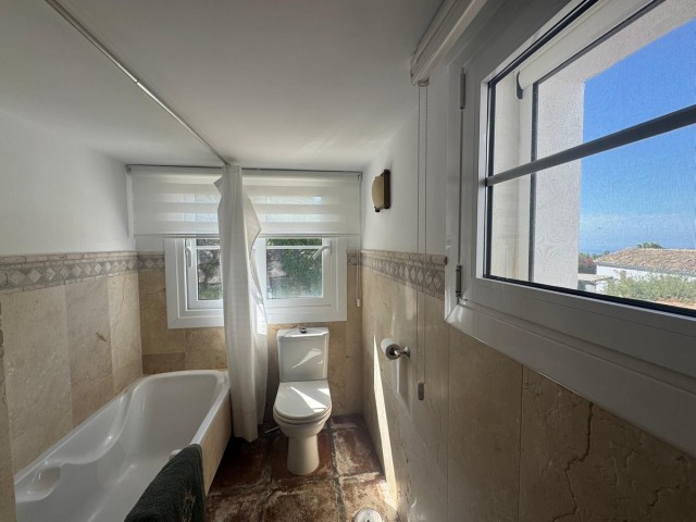 Villa avec 3 Chambres  à Istán