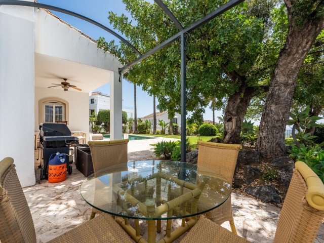 3 Schlafzimmer Villa in Istán