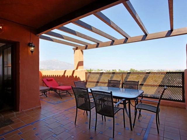 3 Bedrooms Apartment in Benahavís