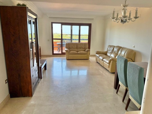 3 Bedrooms Apartment in Benahavís