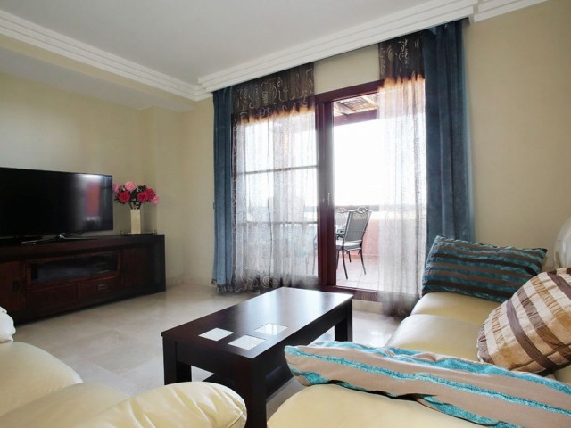 3 Bedrooms Apartment in Benahavís