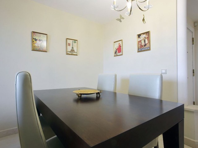 3 Bedrooms Apartment in Benahavís