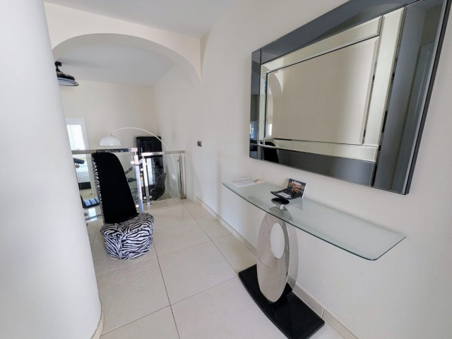 2 Schlafzimmer Apartment in Puerto de Cabopino