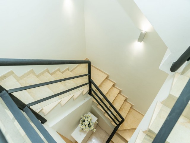 5 Schlafzimmer Reihenhaus in San Pedro de Alcántara
