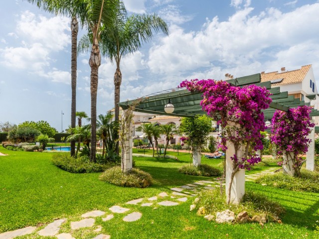 5 Schlafzimmer Reihenhaus in San Pedro de Alcántara