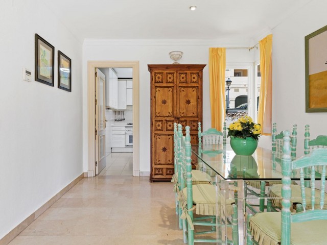 3 Bedrooms Apartment in Benahavís