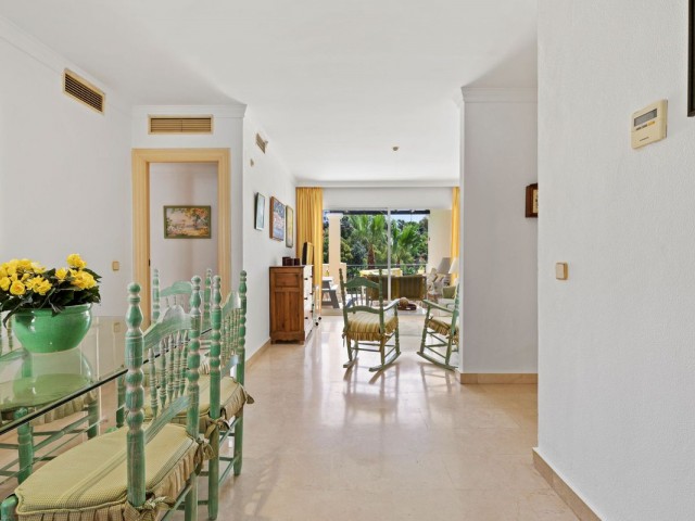 3 Bedrooms Apartment in Benahavís