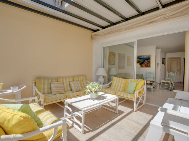 3 Bedrooms Apartment in Benahavís