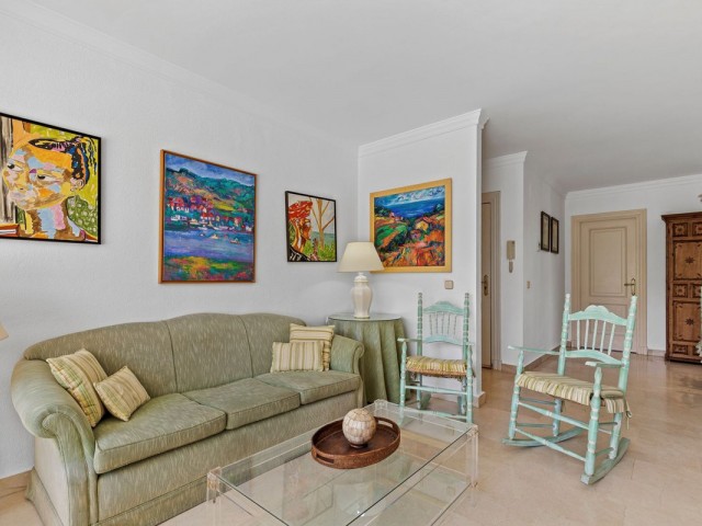 3 Bedrooms Apartment in Benahavís