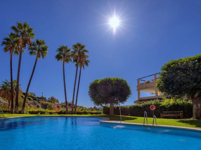 3 Bedrooms Apartment in Benahavís