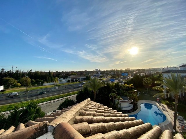 4 Schlafzimmer Apartment in Nueva Andalucía