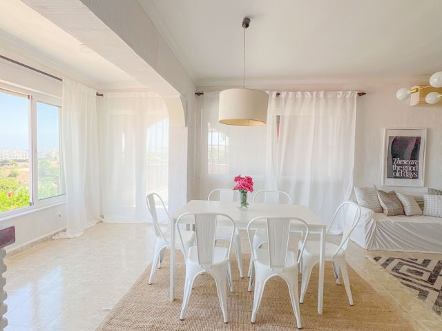 3 Bedrooms Villa in El Chaparral