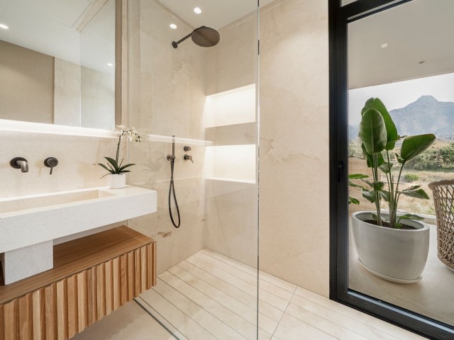 2 Bedrooms Apartment in Nueva Andalucía