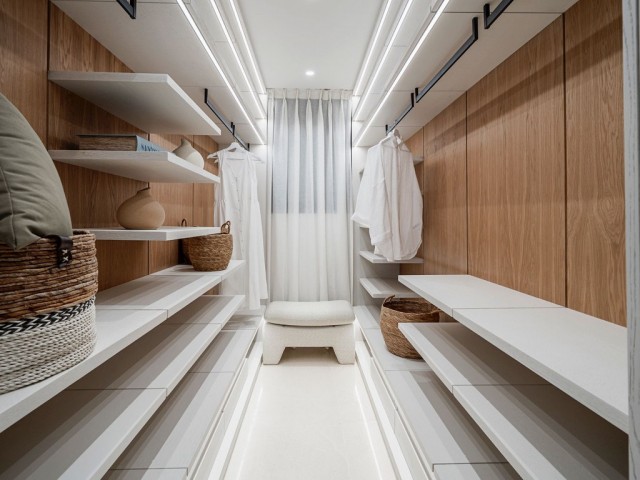 2 Bedrooms Apartment in Nueva Andalucía