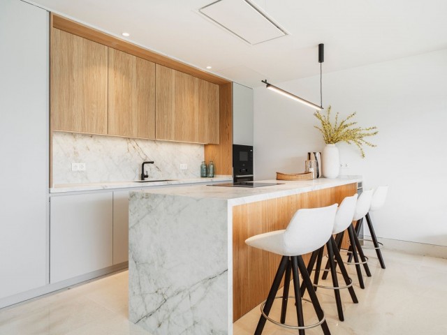 2 Bedrooms Apartment in Nueva Andalucía