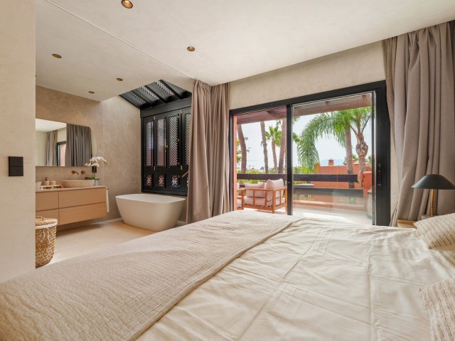 4 Slaapkamer Rijtjeshuis in The Golden Mile