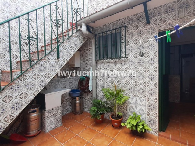 3 Bedrooms Townhouse in Ciudad Jardín