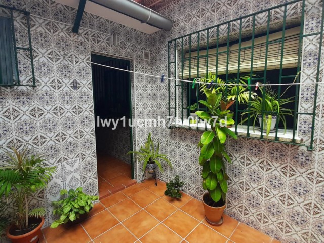 3 Bedrooms Townhouse in Ciudad Jardín