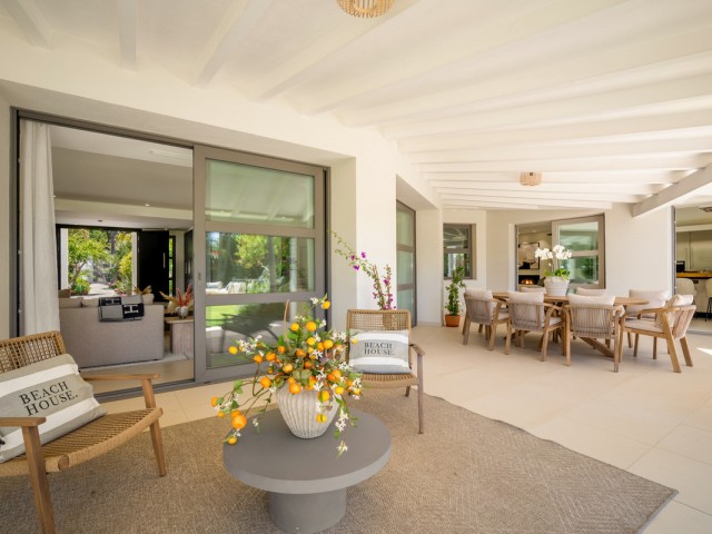 5 Schlafzimmer Villa in Nueva Andalucía