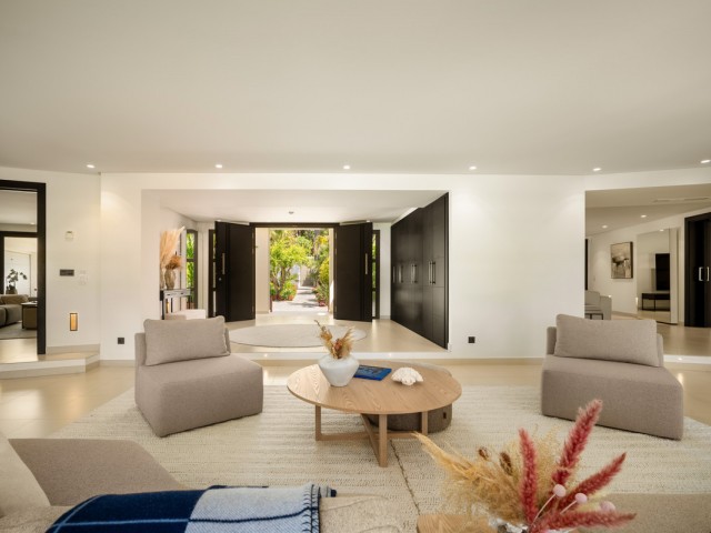 5 Schlafzimmer Villa in Nueva Andalucía