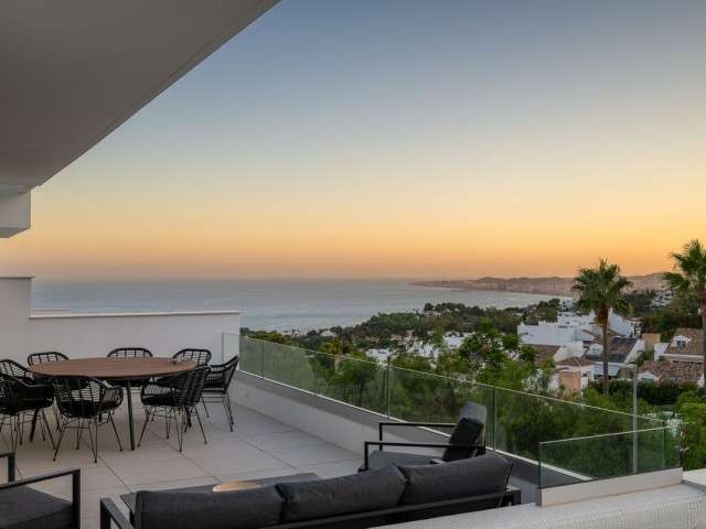 Villa con 4 Dormitorios  en Benalmadena Pueblo